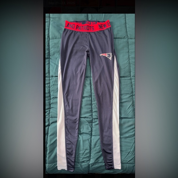 NFL Team Apparel Navy Leggings with Red Accents- New England Patriots - Picture 1 of 4